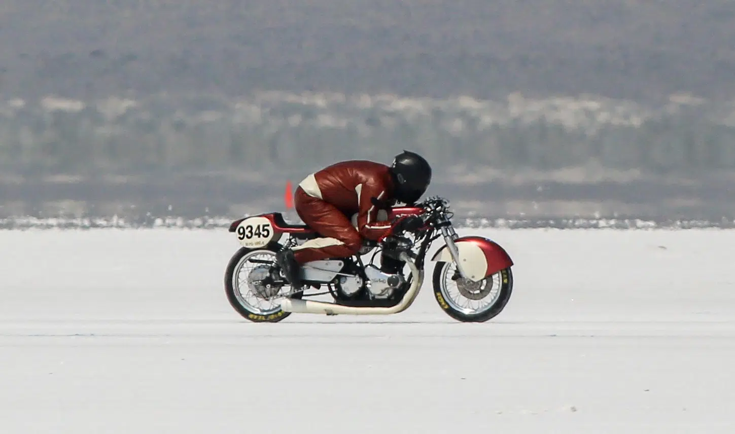 100 HP 920cc motor