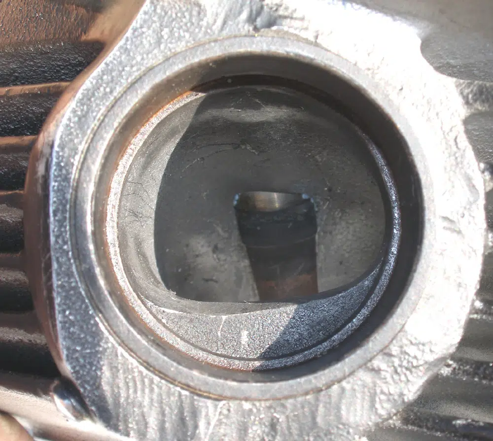 D ports and jetting